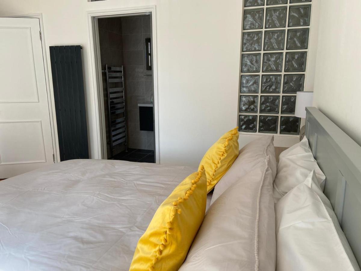 הוילה וורטינג Warwick House - Stunning House With Terrace And Sea Views, Sleeps 11 מראה חיצוני תמונה