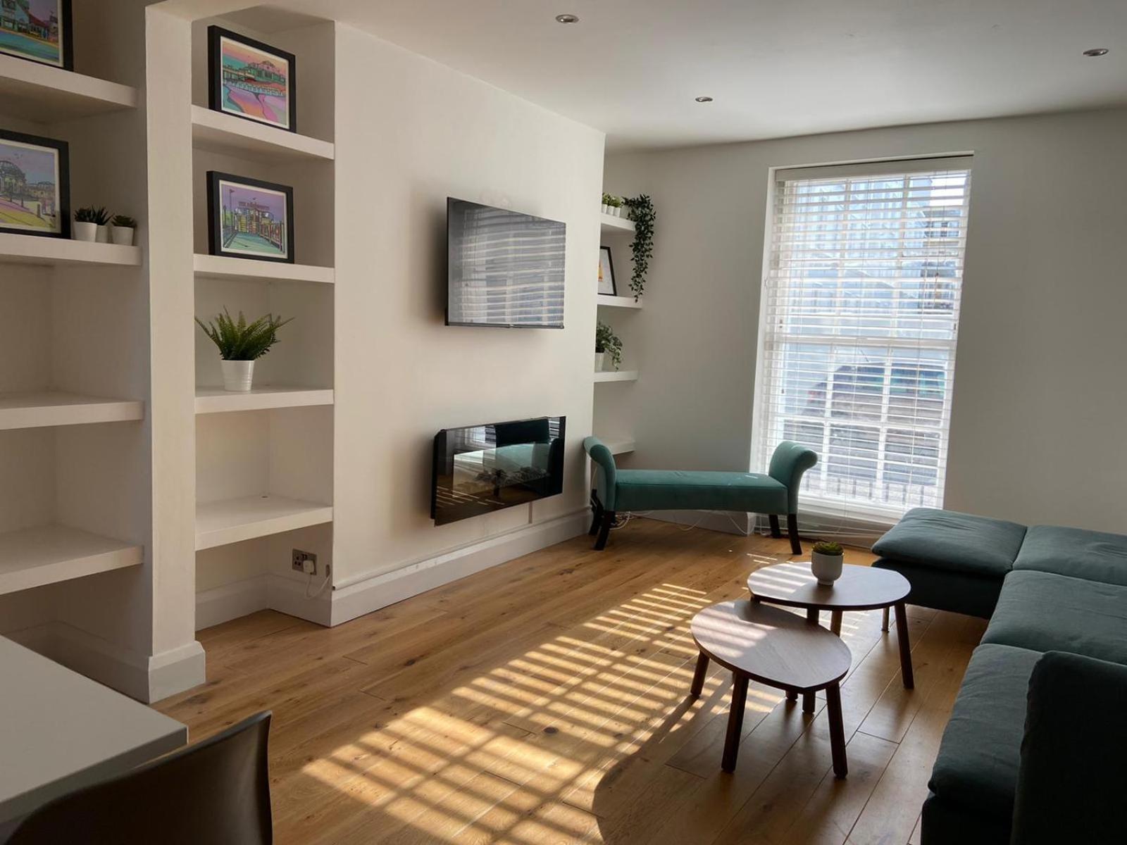 הוילה וורטינג Warwick House - Stunning House With Terrace And Sea Views, Sleeps 11 מראה חיצוני תמונה