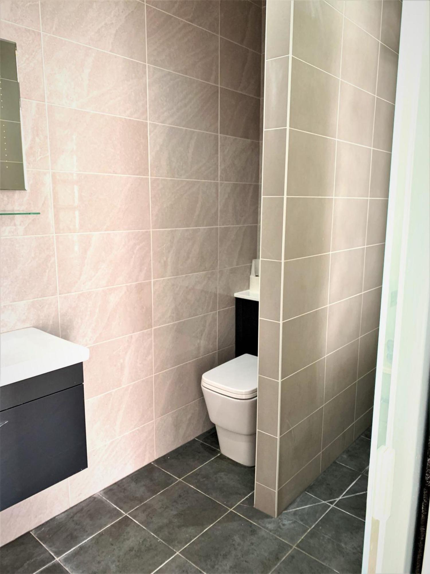 הוילה וורטינג Warwick House - Stunning House With Terrace And Sea Views, Sleeps 11 מראה חיצוני תמונה