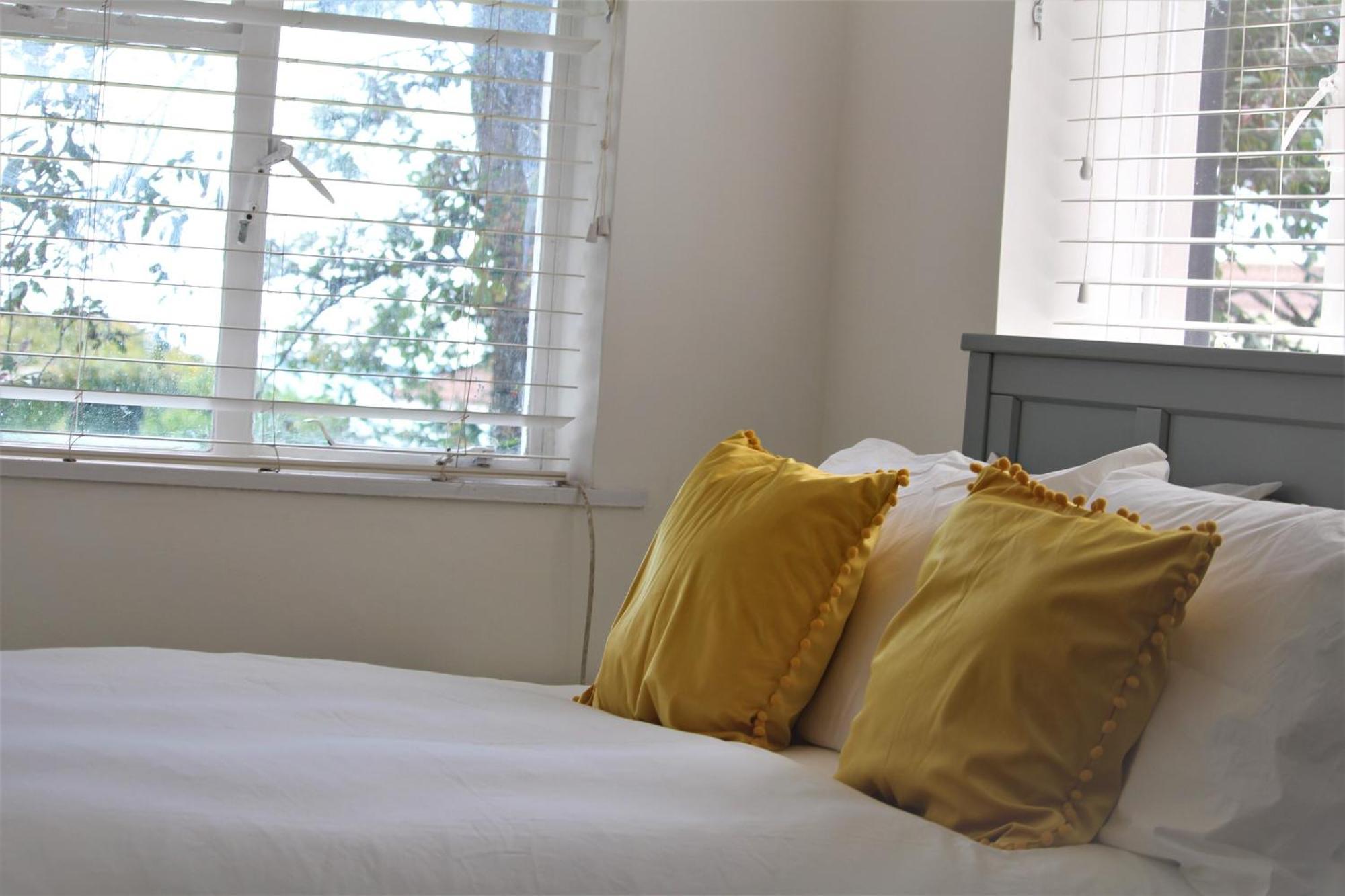 הוילה וורטינג Warwick House - Stunning House With Terrace And Sea Views, Sleeps 11 מראה חיצוני תמונה
