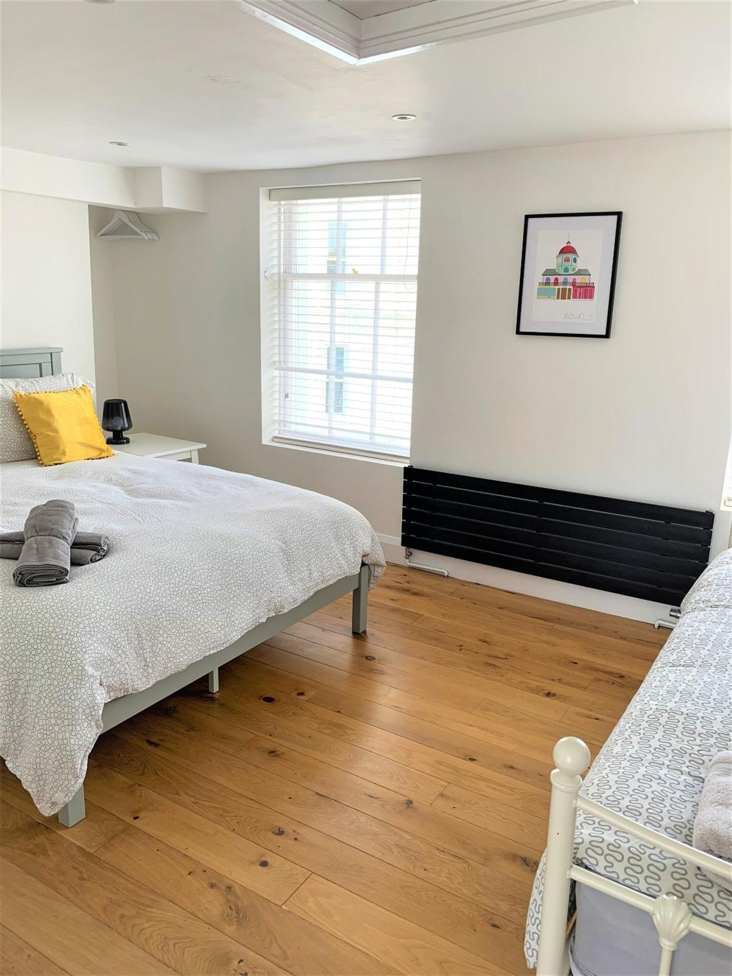הוילה וורטינג Warwick House - Stunning House With Terrace And Sea Views, Sleeps 11 מראה חיצוני תמונה
